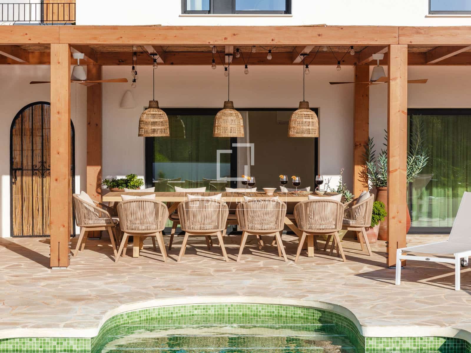 5 slaapkamer Villa te koop in Teulada met zwembad garage - € 1.650.000 (Ref: 10170183)