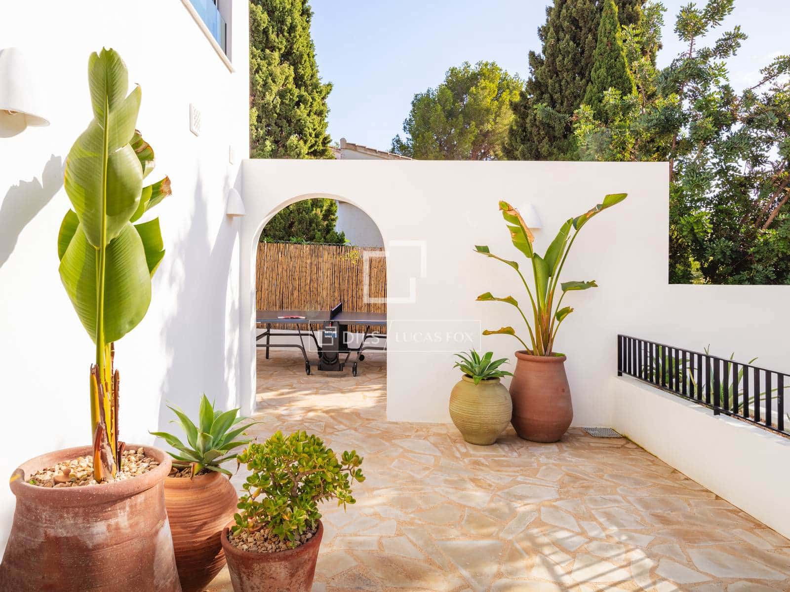5 slaapkamer Villa te koop in Teulada met zwembad garage - € 1.650.000 (Ref: 10170183)