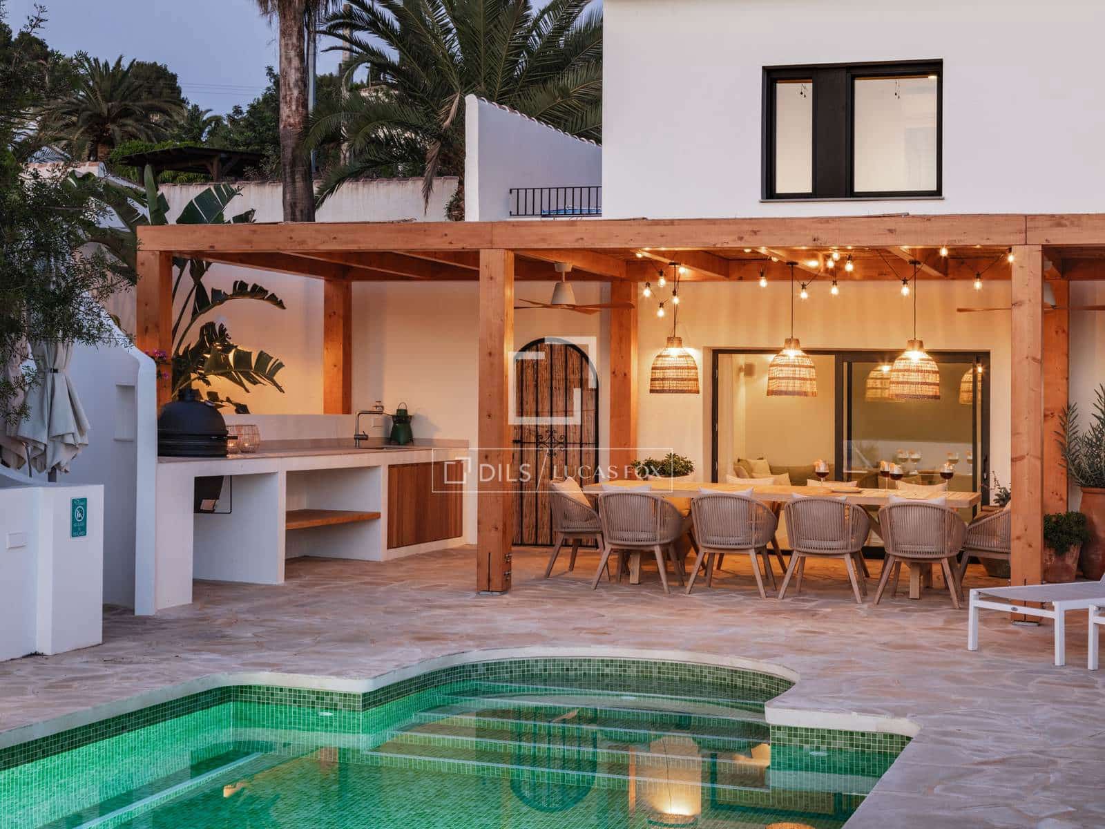 5 slaapkamer Villa te koop in Teulada met zwembad garage - € 1.650.000 (Ref: 10170183)