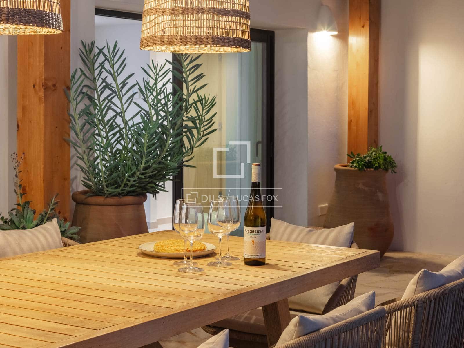 5 slaapkamer Villa te koop in Teulada met zwembad garage - € 1.650.000 (Ref: 10170183)