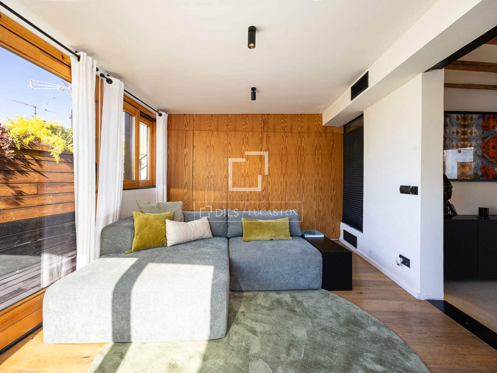 1 soverom Penthouse til salgs i Barcelona by - € 730 000 (Ref: 10172231)