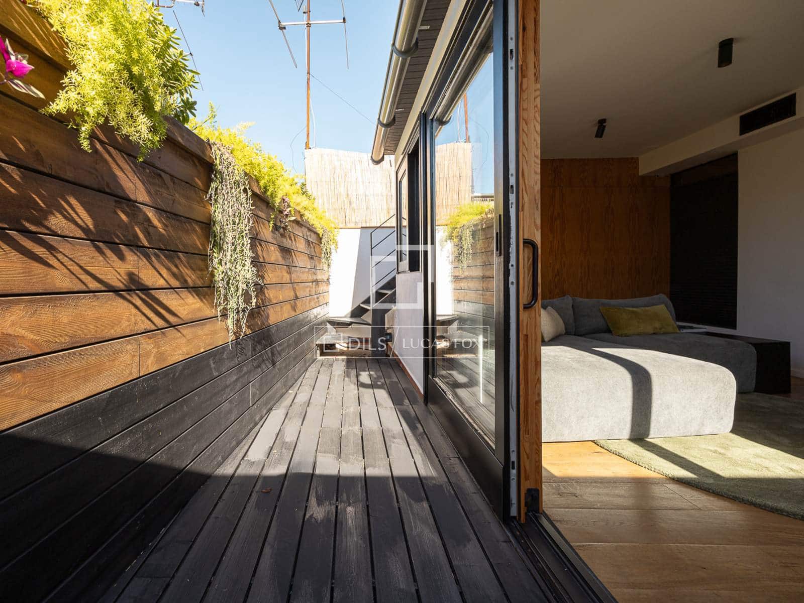 1 soverom Penthouse til salgs i Barcelona by - € 730 000 (Ref: 10172231)