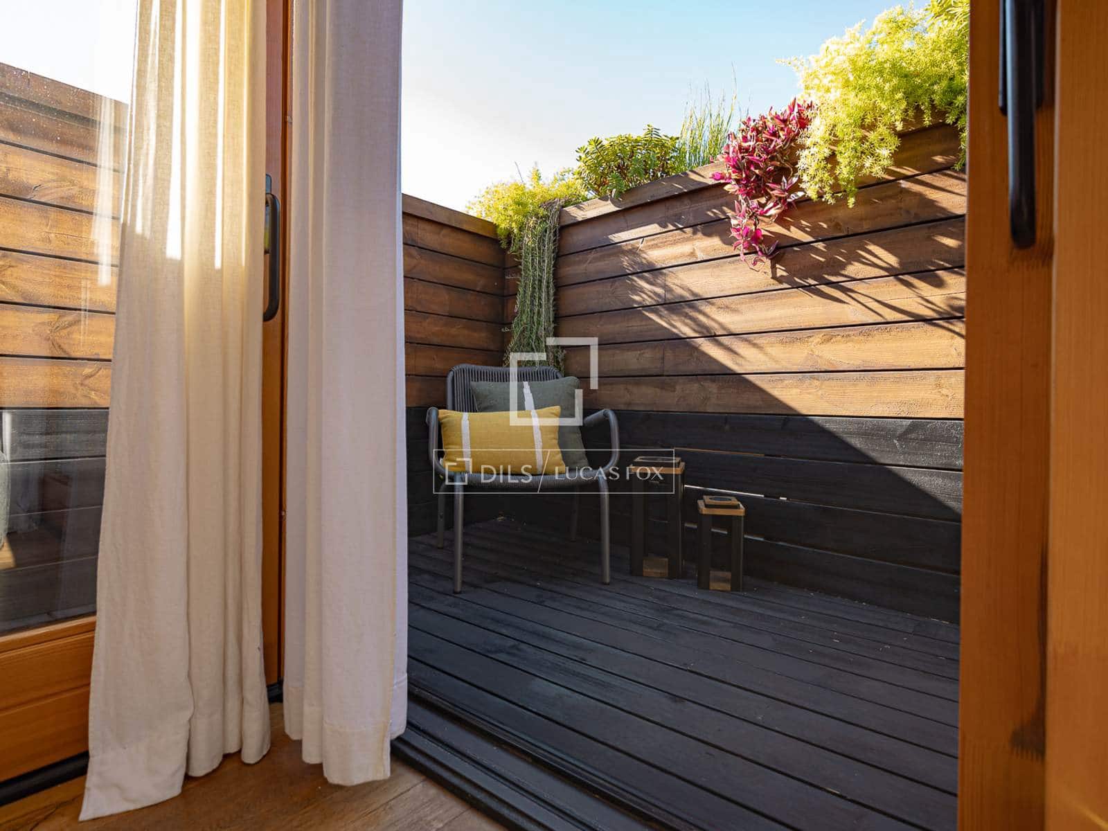1 soverom Penthouse til salgs i Barcelona by - € 730 000 (Ref: 10172231)