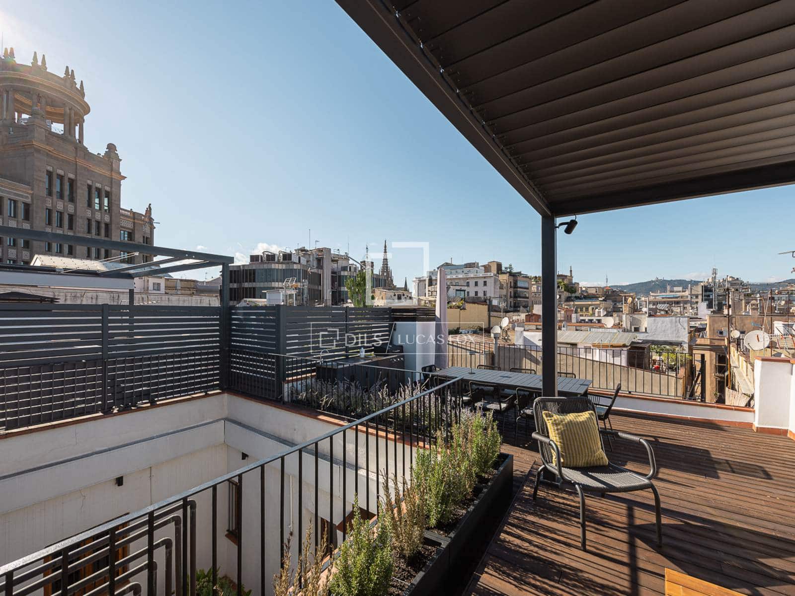 1 soverom Penthouse til salgs i Barcelona by - € 730 000 (Ref: 10172231)