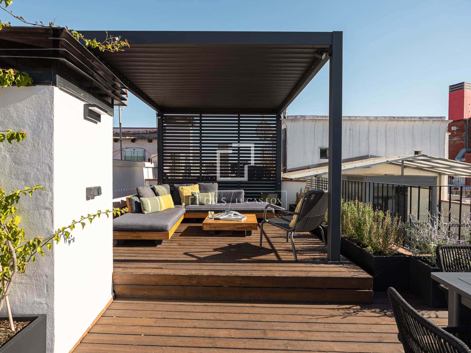 1 soverom Penthouse til salgs i Barcelona by - € 730 000 (Ref: 10172231)
