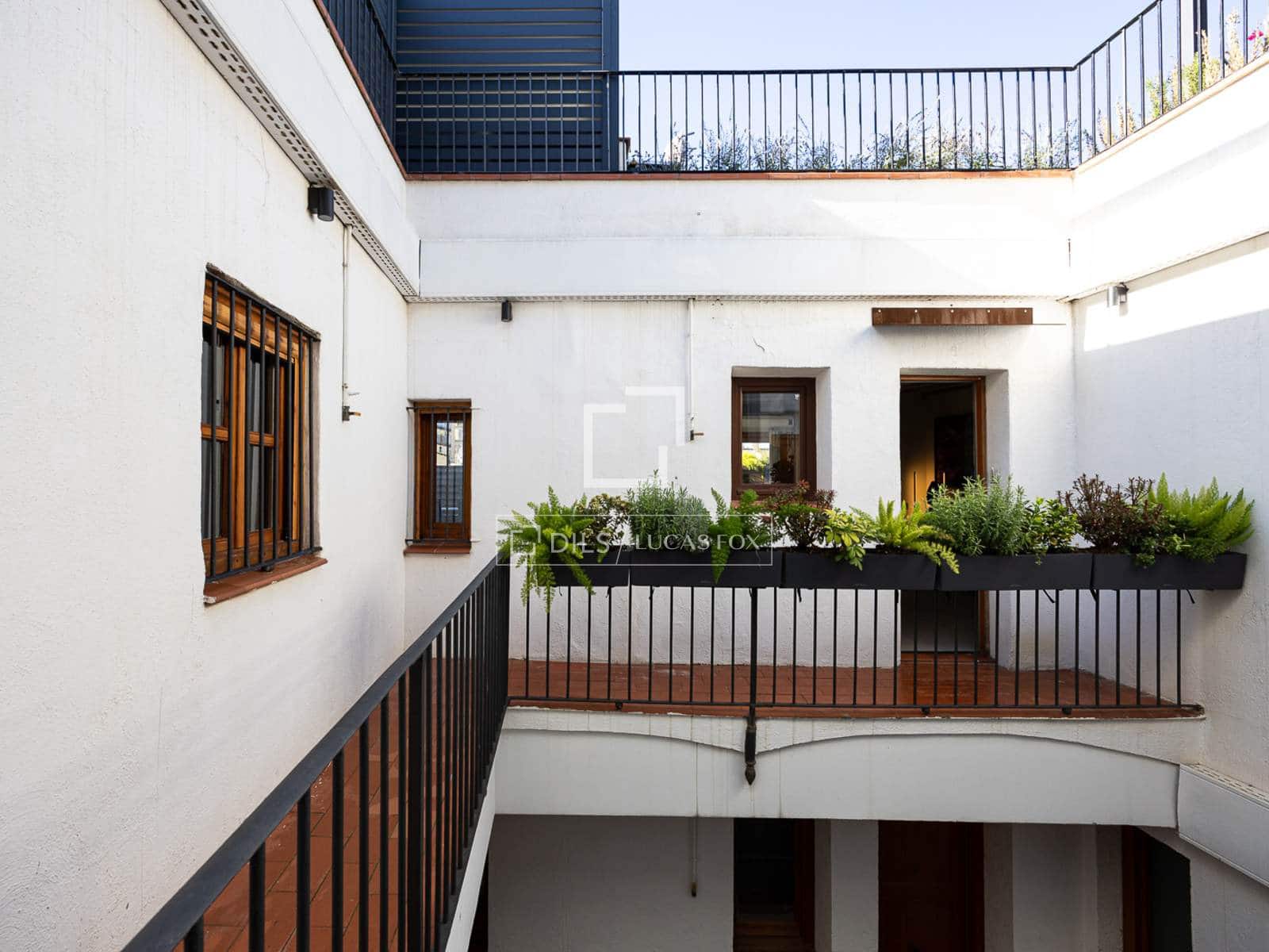 1 soverom Penthouse til salgs i Barcelona by - € 730 000 (Ref: 10172231)