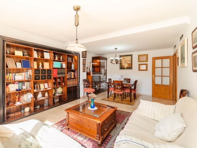 Apartamento de 2 habitaciones en València ciudad en venta con garaje - 550.000 € (Ref: 10172833)