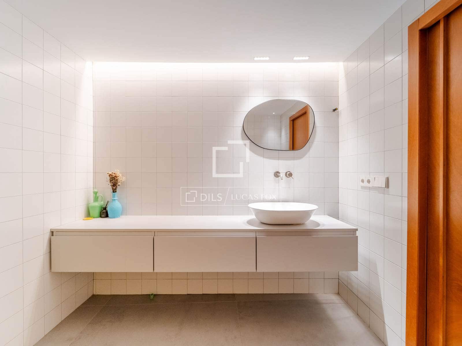 2 slaapkamer Appartement te huur in Valencia stad - € 2.300 (Ref: 10172916)