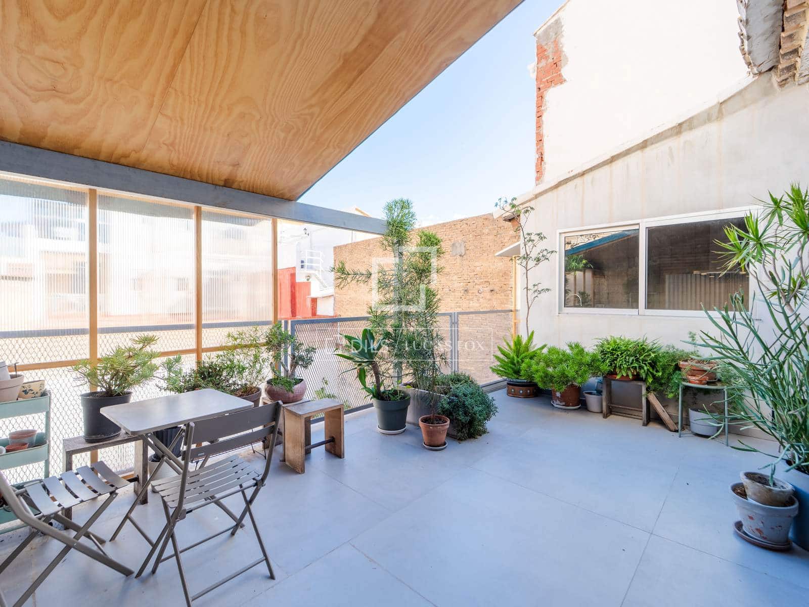 2 slaapkamer Appartement te huur in Valencia stad - € 2.300 (Ref: 10172916)