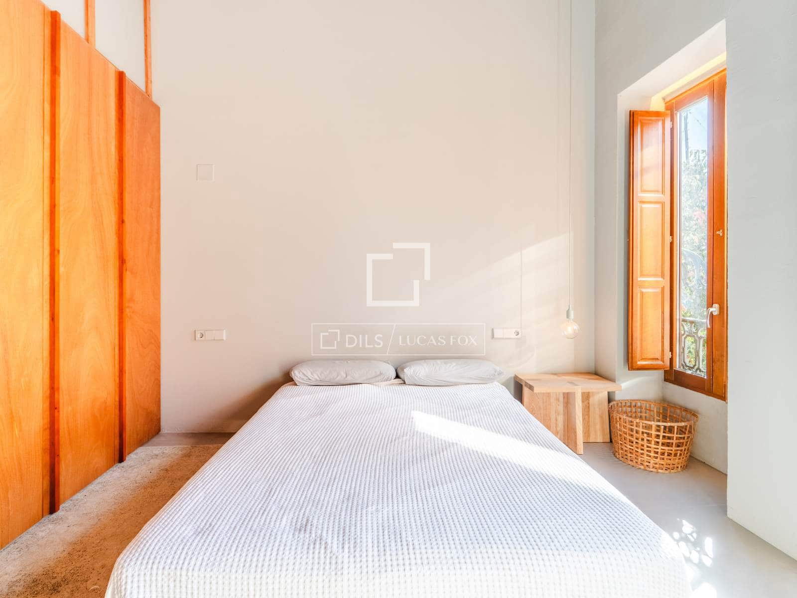 2 slaapkamer Appartement te huur in Valencia stad - € 2.300 (Ref: 10172916)