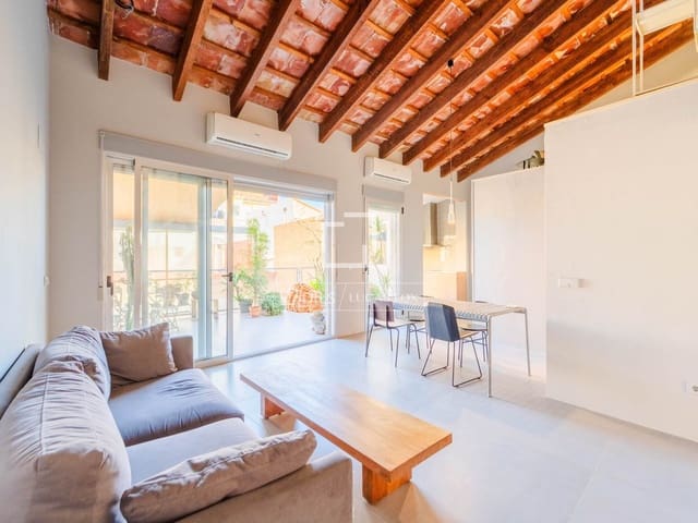 2 slaapkamer Appartement te huur in Valencia stad - € 2.300 (Ref: 10172916)