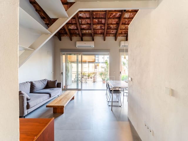 2 slaapkamer Appartement te huur in Valencia stad - € 2.300 (Ref: 10172916)