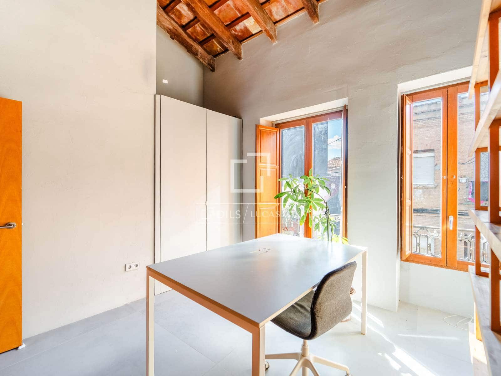 2 slaapkamer Appartement te huur in Valencia stad - € 2.300 (Ref: 10172916)