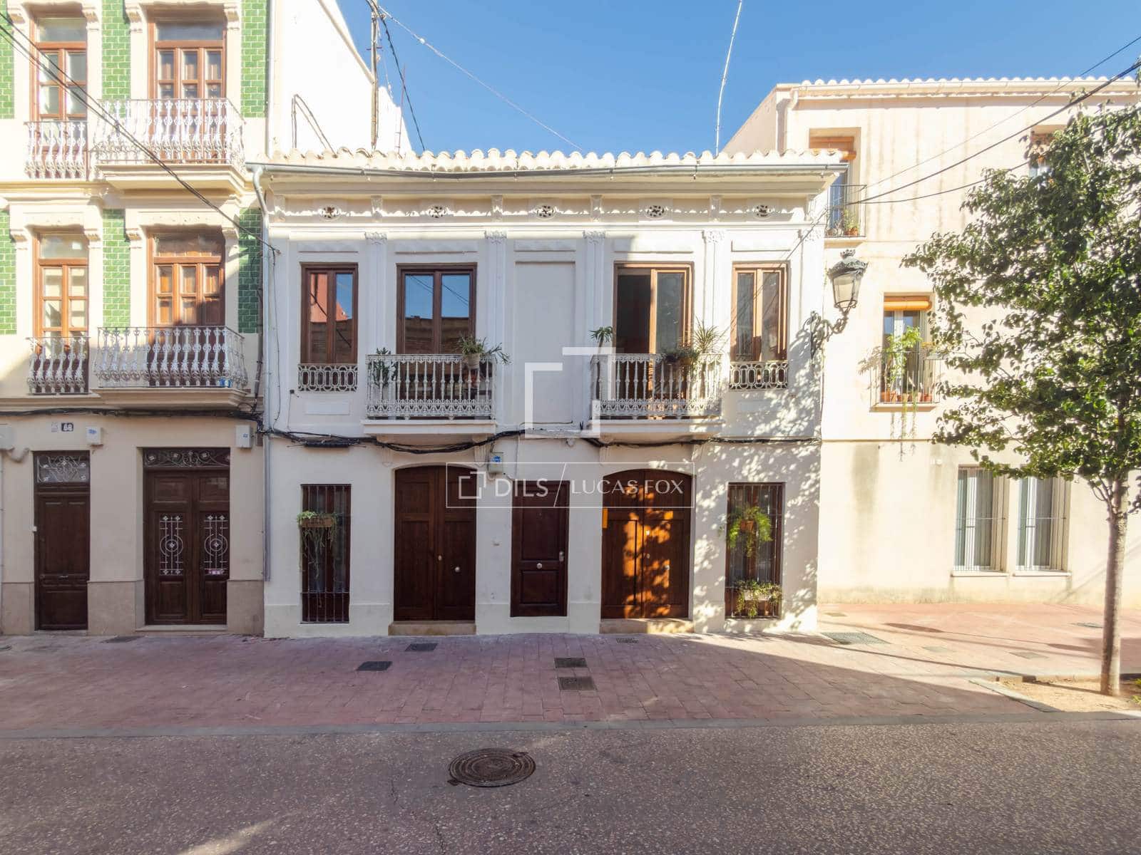 2 slaapkamer Appartement te huur in Valencia stad - € 2.300 (Ref: 10172916)