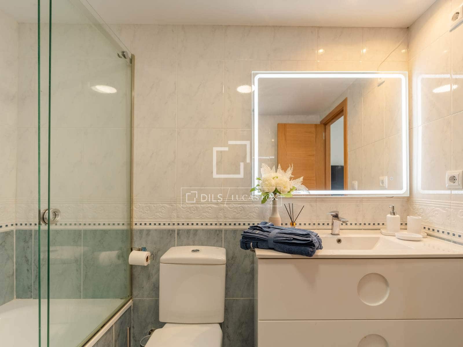 3 slaapkamer Appartement te huur in Valencia stad met zwembad garage - € 3.500 (Ref: 10172917)