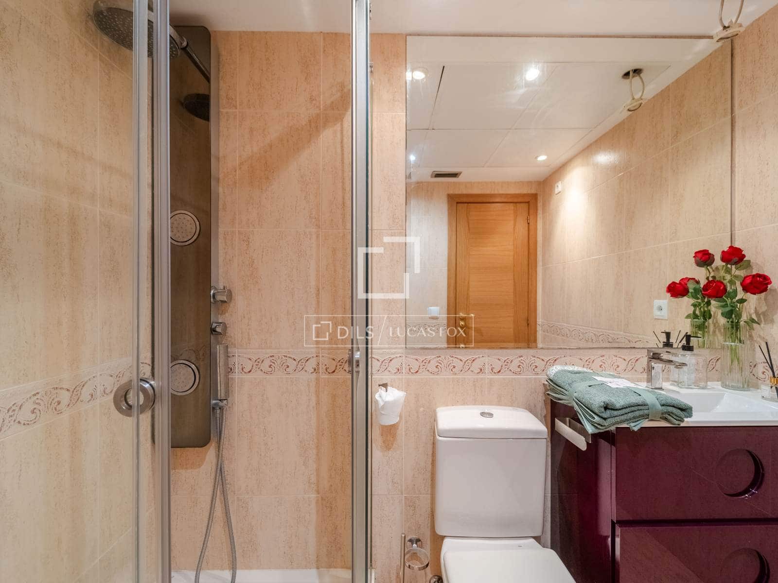 3 slaapkamer Appartement te huur in Valencia stad met zwembad garage - € 3.500 (Ref: 10172917)