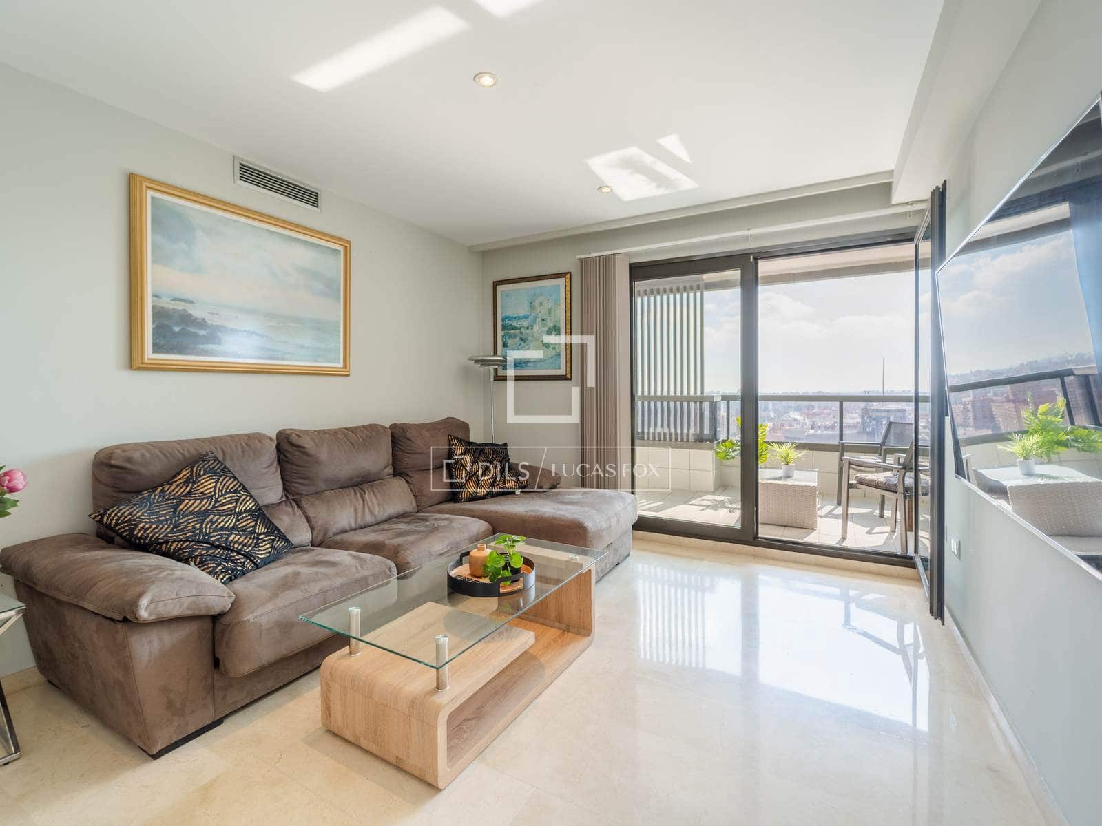 3 slaapkamer Appartement te huur in Valencia stad met zwembad garage - € 3.500 (Ref: 10172917)