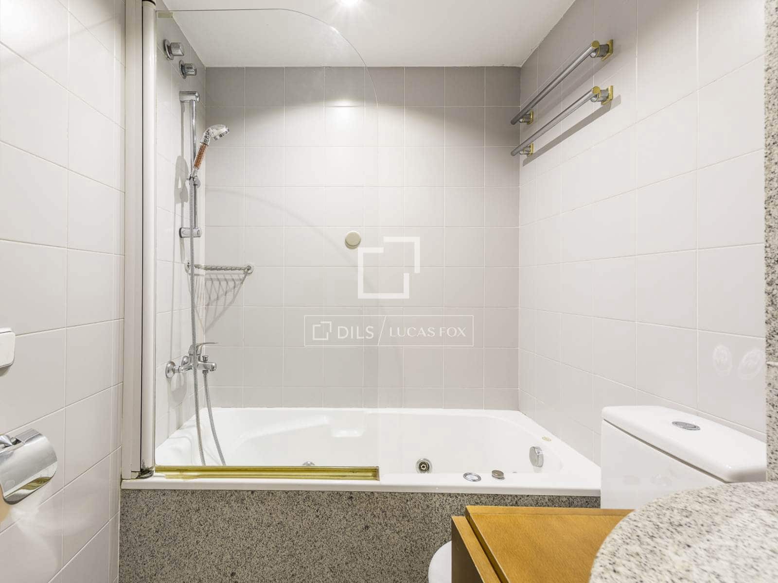 4 chambre Appartement à vendre à Barcelone ville avec garage - 995 000 € (Ref: 10174780)