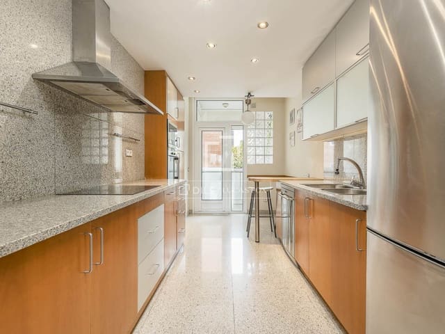 4 chambre Appartement à vendre à Barcelone ville avec garage - 995 000 € (Ref: 10174780)