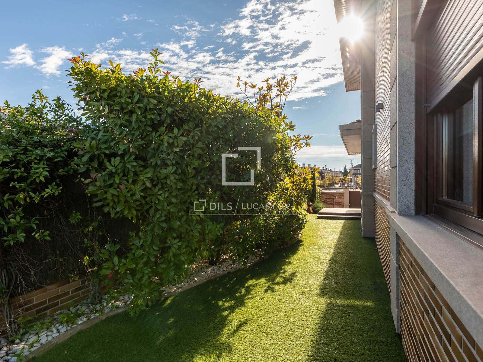 6 chambre Villa/Maison à vendre à Majadahonda avec piscine garage - 1 590 000 € (Ref: 10175451)
