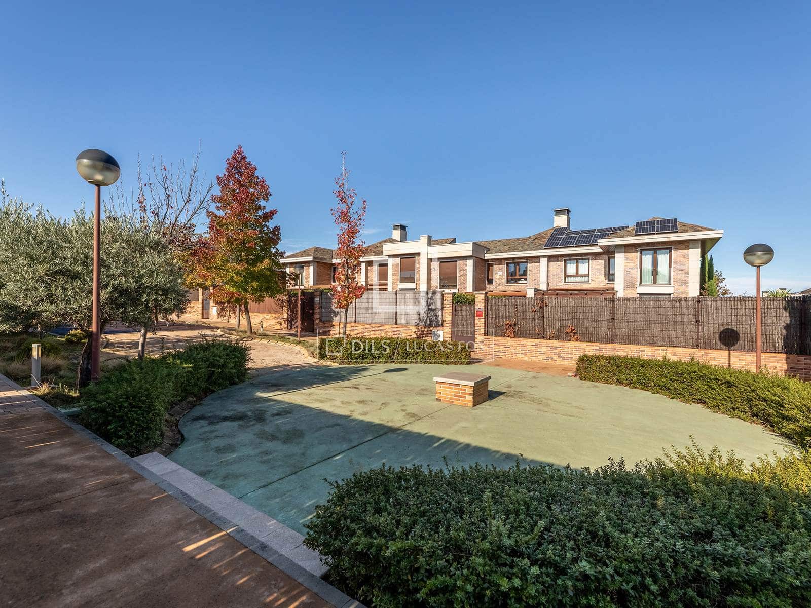6 chambre Villa/Maison à vendre à Majadahonda avec piscine garage - 1 590 000 € (Ref: 10175451)