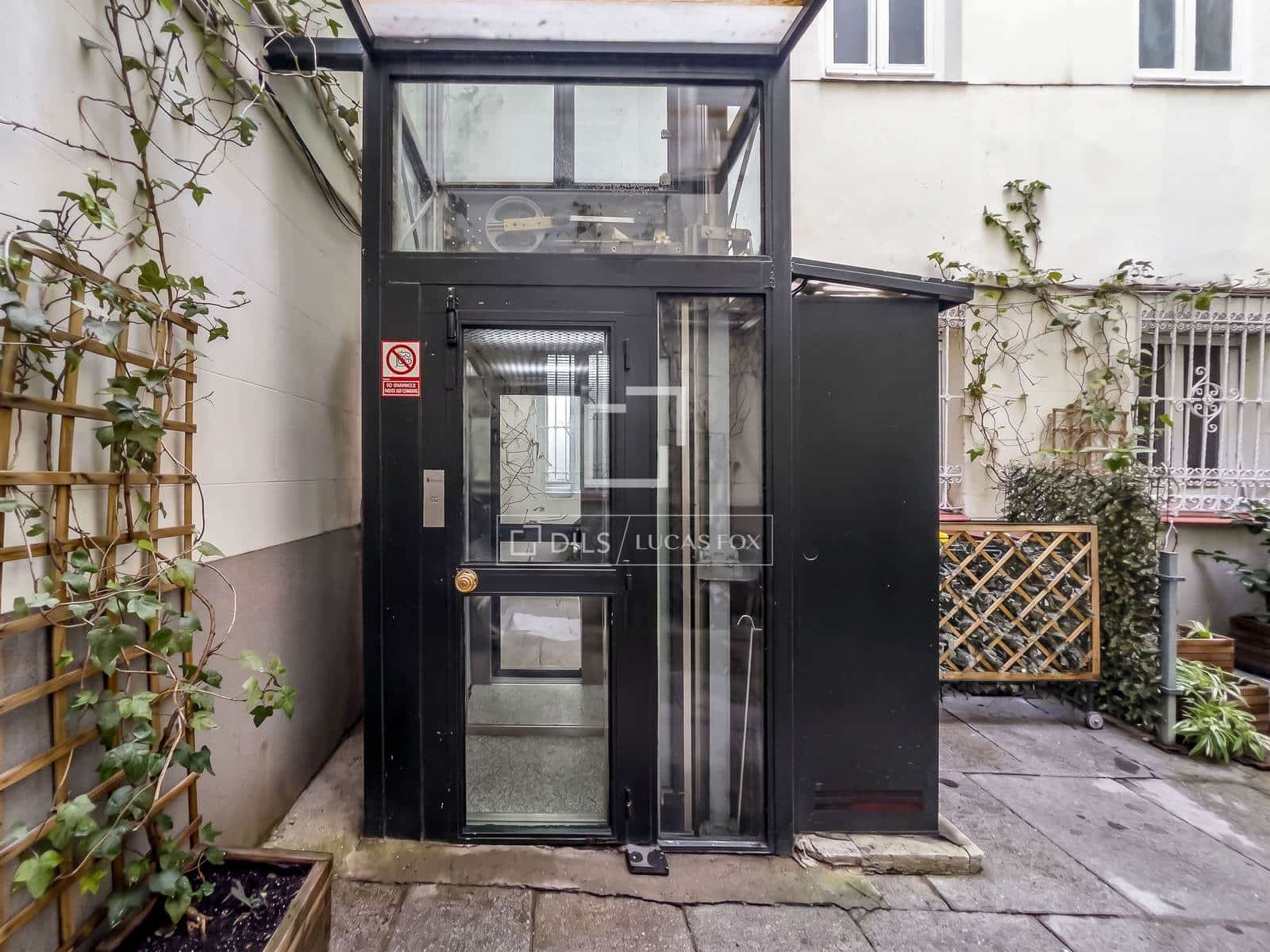 3 quarto Apartamento para arrendar em Madrid cidade - 5 000 € (Ref: 10175452)