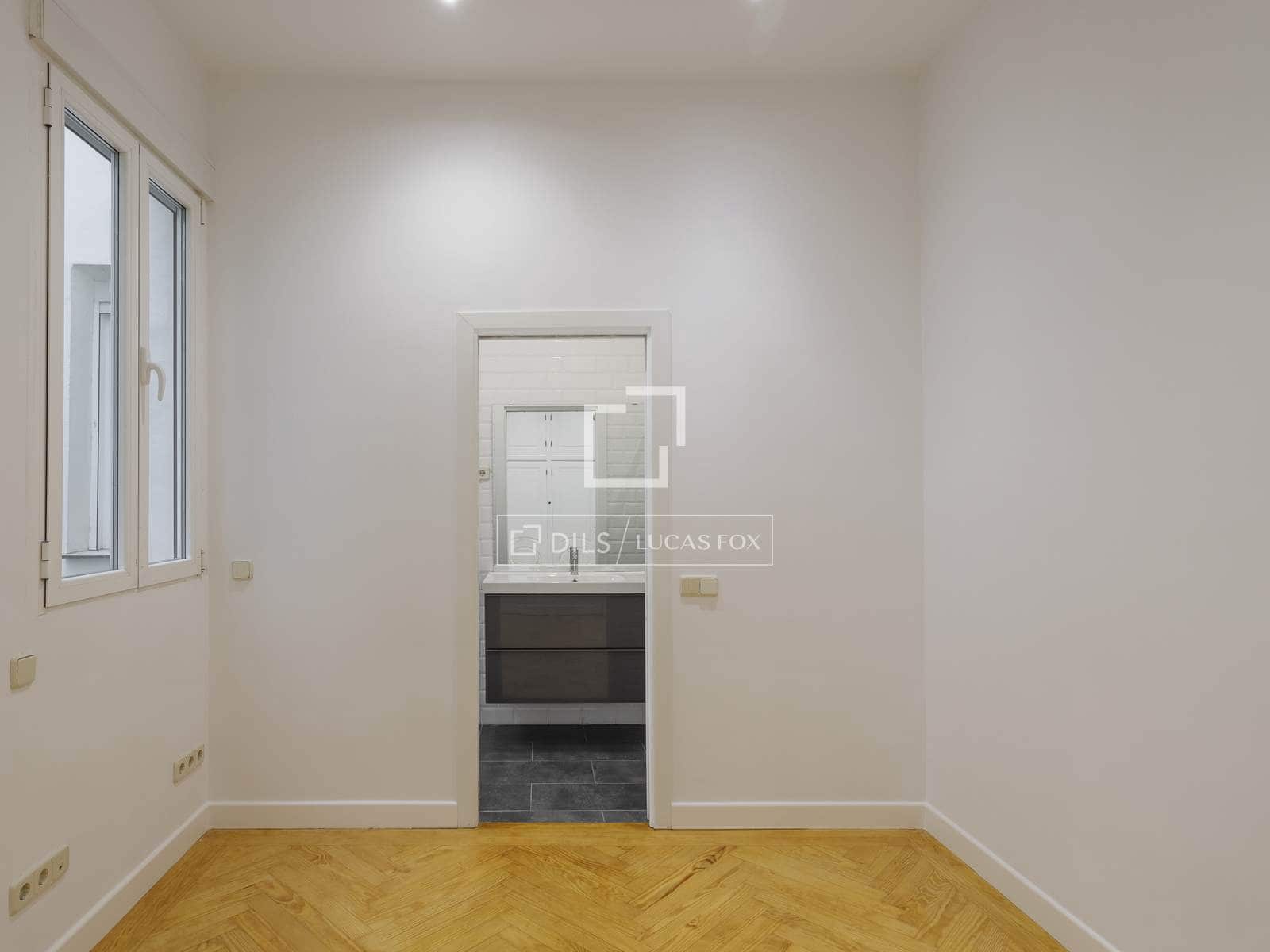 3 quarto Apartamento para arrendar em Madrid cidade - 5 000 € (Ref: 10175452)