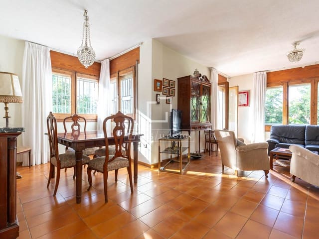 5 soverom Villa til salgs i Sant Just Desvern med garasje - € 1 375 000 (Ref: 10175597)