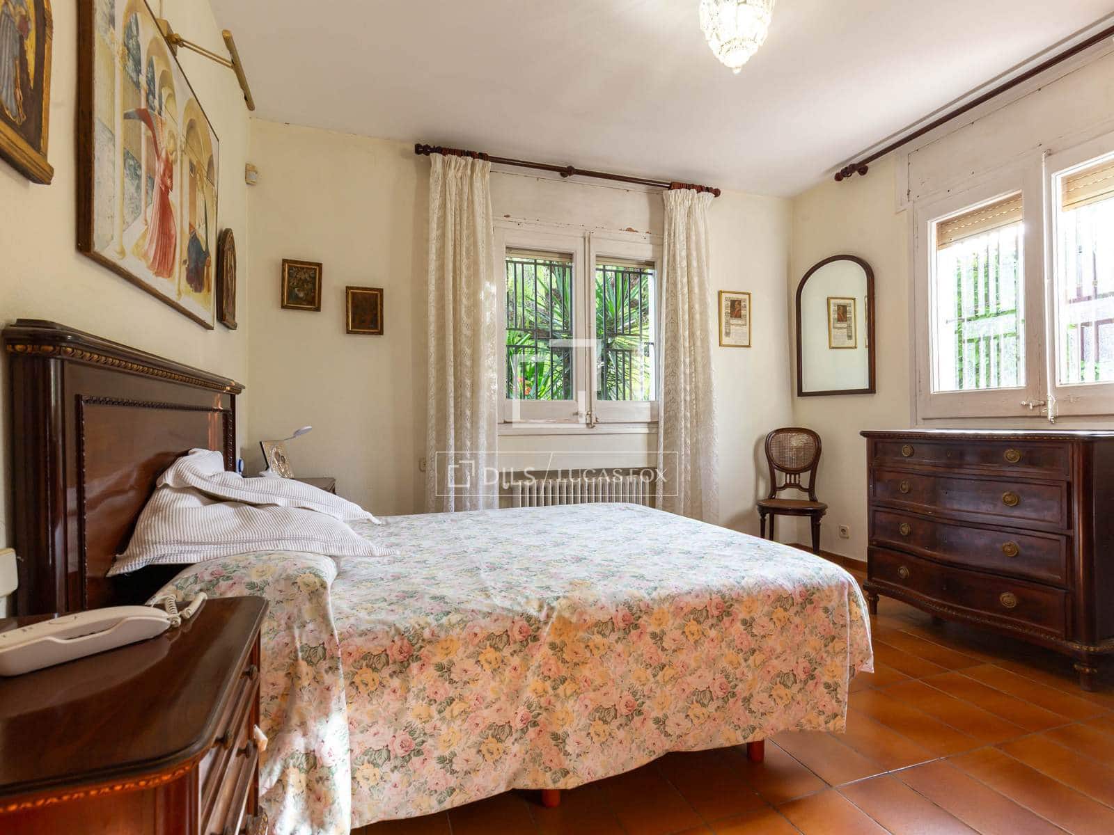 5 soverom Villa til salgs i Sant Just Desvern med garasje - € 1 375 000 (Ref: 10175597)