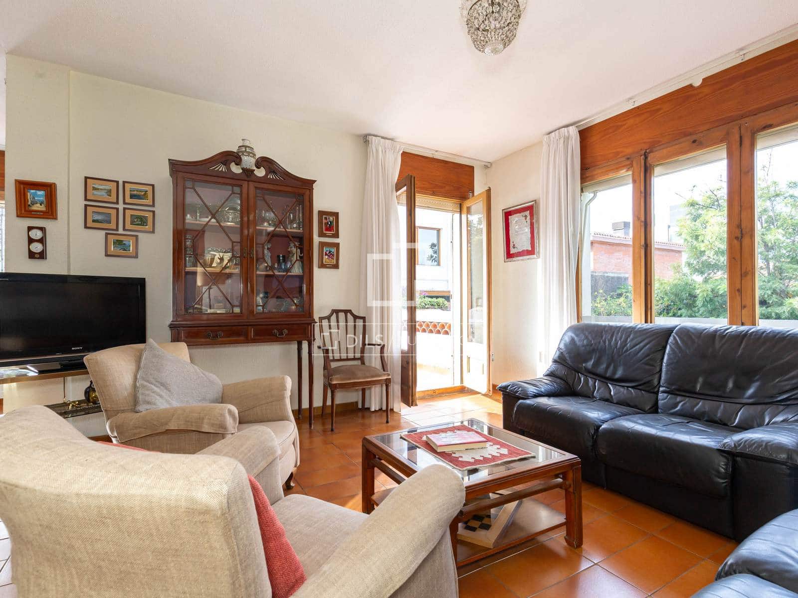 5 soverom Villa til salgs i Sant Just Desvern med garasje - € 1 375 000 (Ref: 10175597)