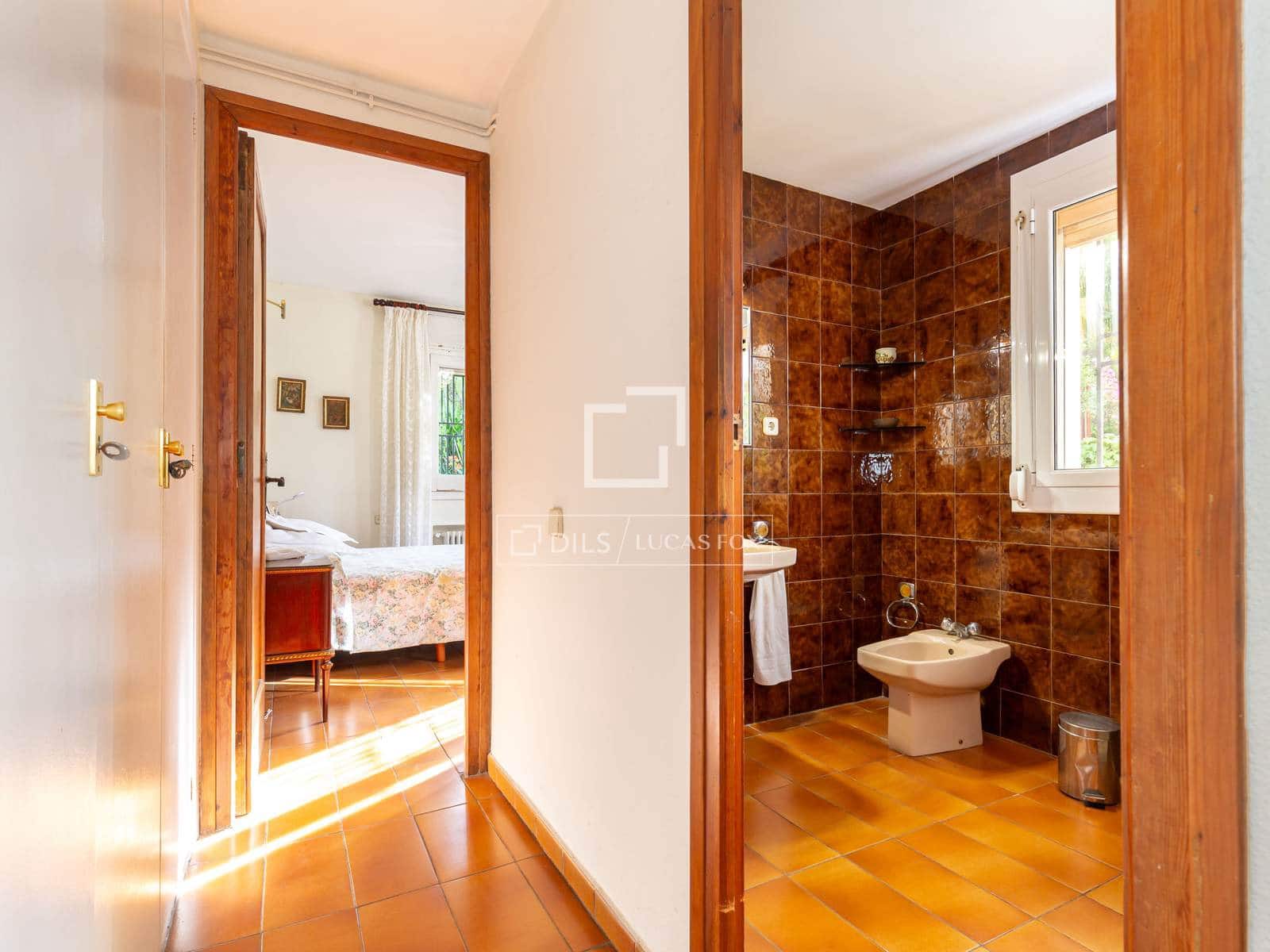 5 soverom Villa til salgs i Sant Just Desvern med garasje - € 1 375 000 (Ref: 10175597)
