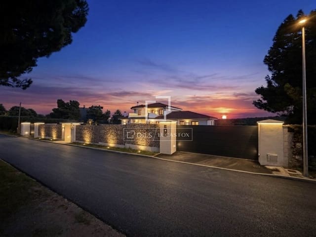 Chalet de 6 habitaciones en Valdemorillo en venta con garaje - 1.350.000 € (Ref: 10175721)