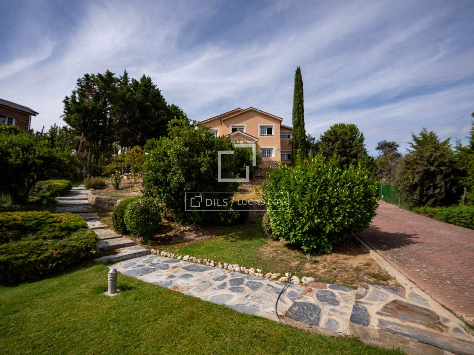 7 Zimmer Villa zu vermieten in San Sebastian de los Reyes mit Pool Garage - 7.000 € (Ref: 10175722)