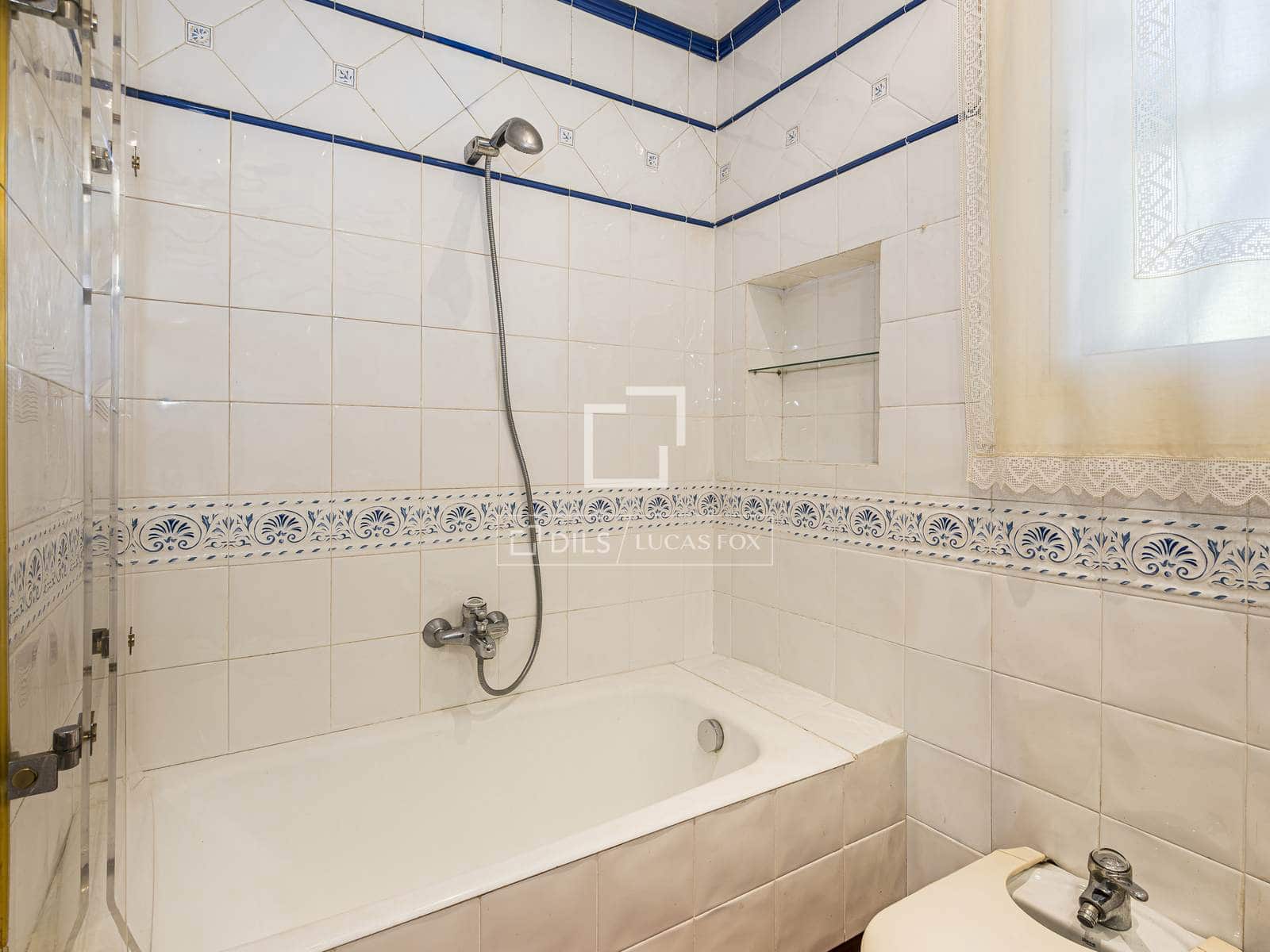 4 sypialnia Willa na sprzedaż w Castelldefels z basenem garażem - 1 525 000 € (Ref: 10175898)
