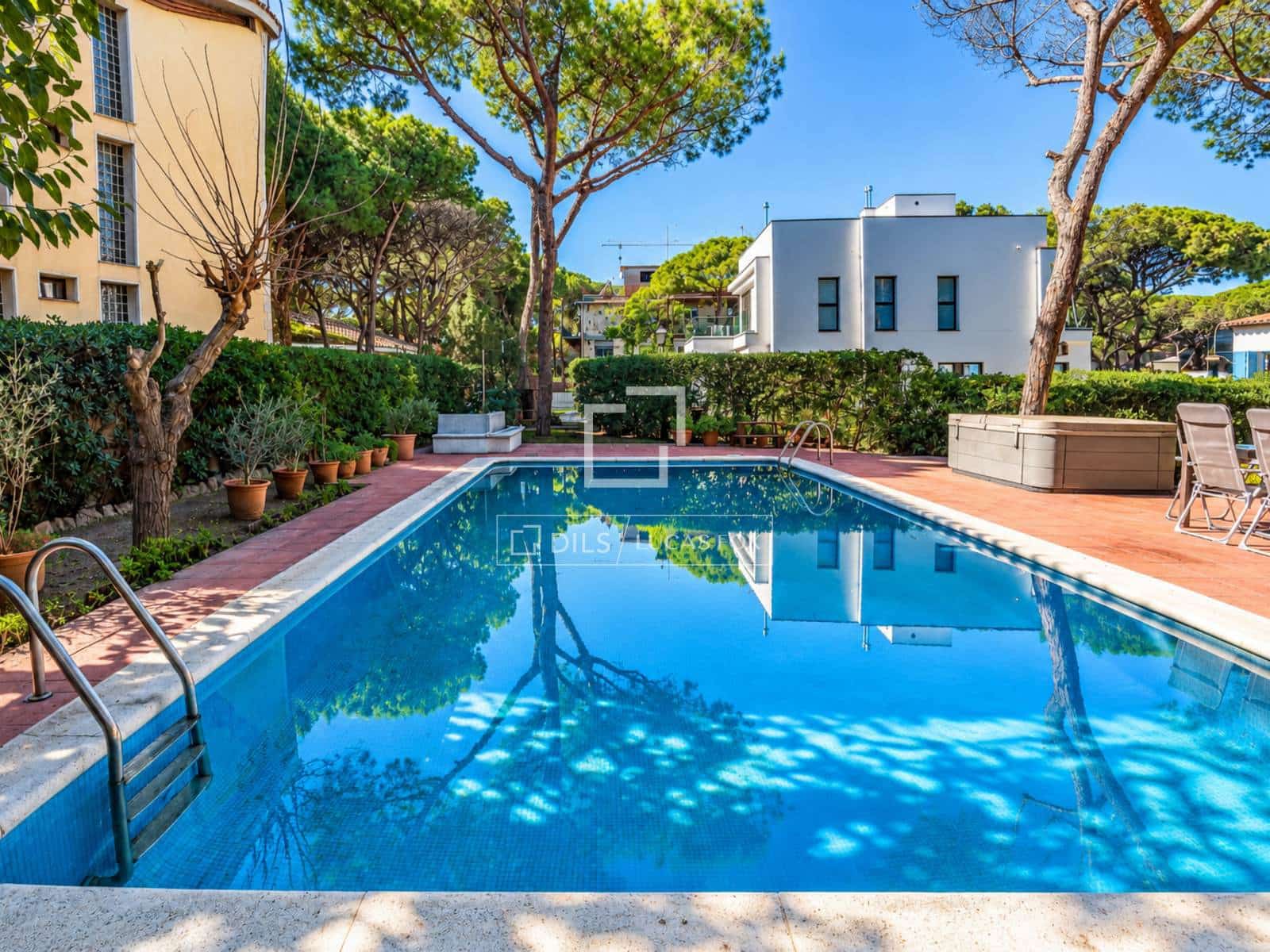 4 sypialnia Willa na sprzedaż w Castelldefels z basenem garażem - 1 525 000 € (Ref: 10175898)