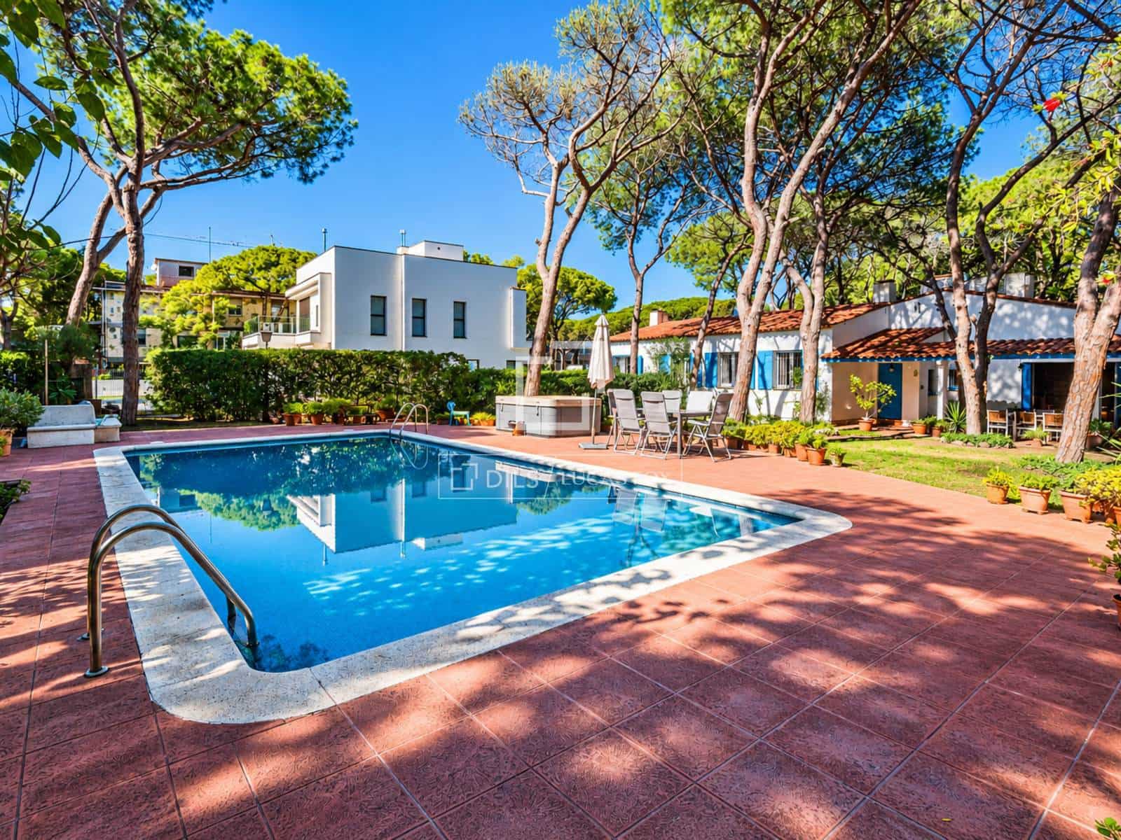 4 sypialnia Willa na sprzedaż w Castelldefels z basenem garażem - 1 525 000 € (Ref: 10175898)