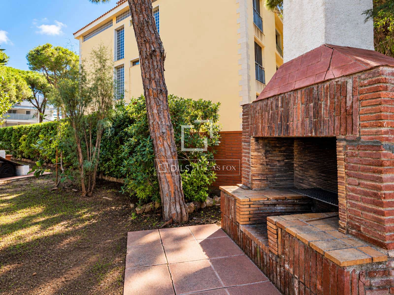4 sypialnia Willa na sprzedaż w Castelldefels z basenem garażem - 1 525 000 € (Ref: 10175898)