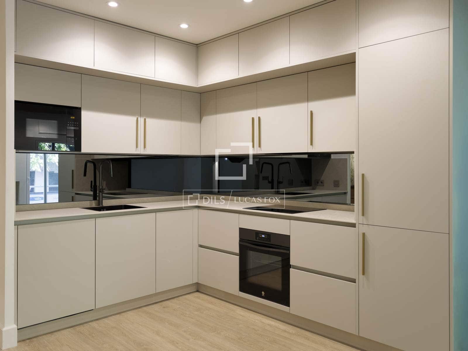 3 bedroom Apartment for sale in Madrid city - € 1,450,000 (Ref: 10175901)