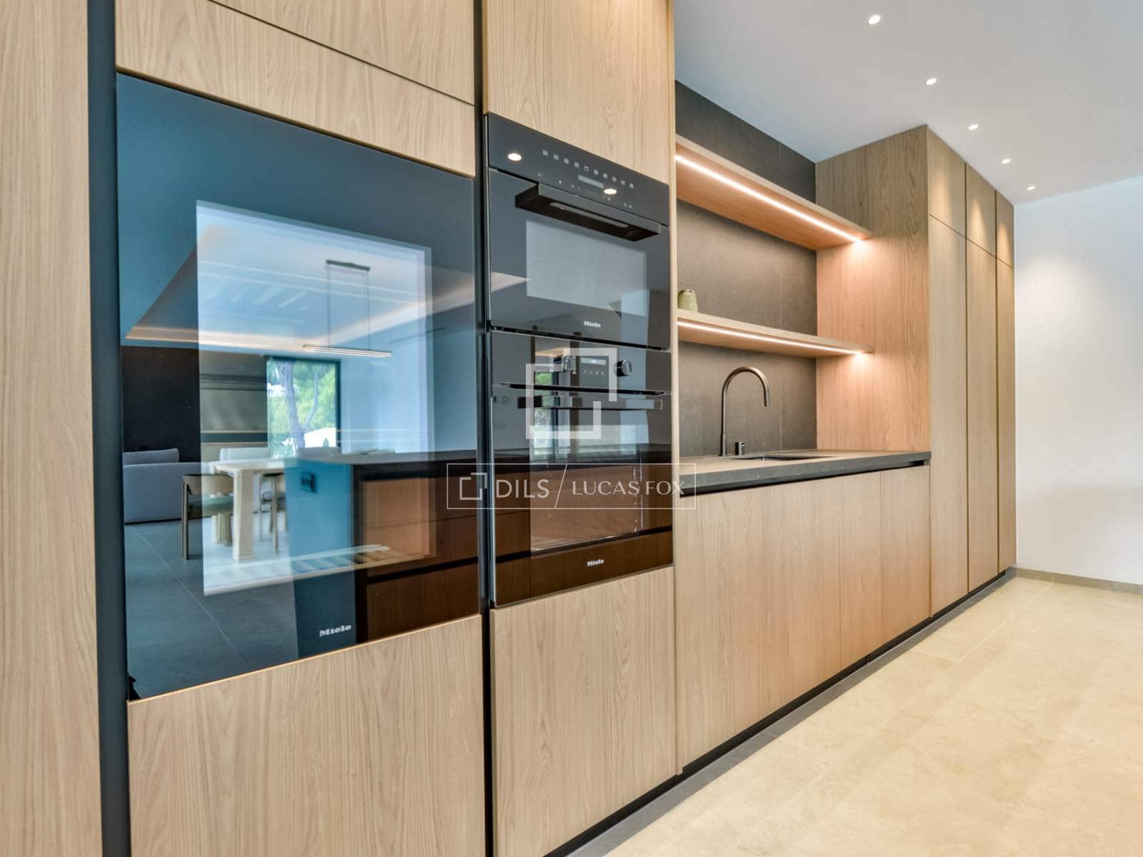 4 soveværelse Villa til salg i Altea med swimmingpool garage - € 2.345.000 (Ref: 10176012)