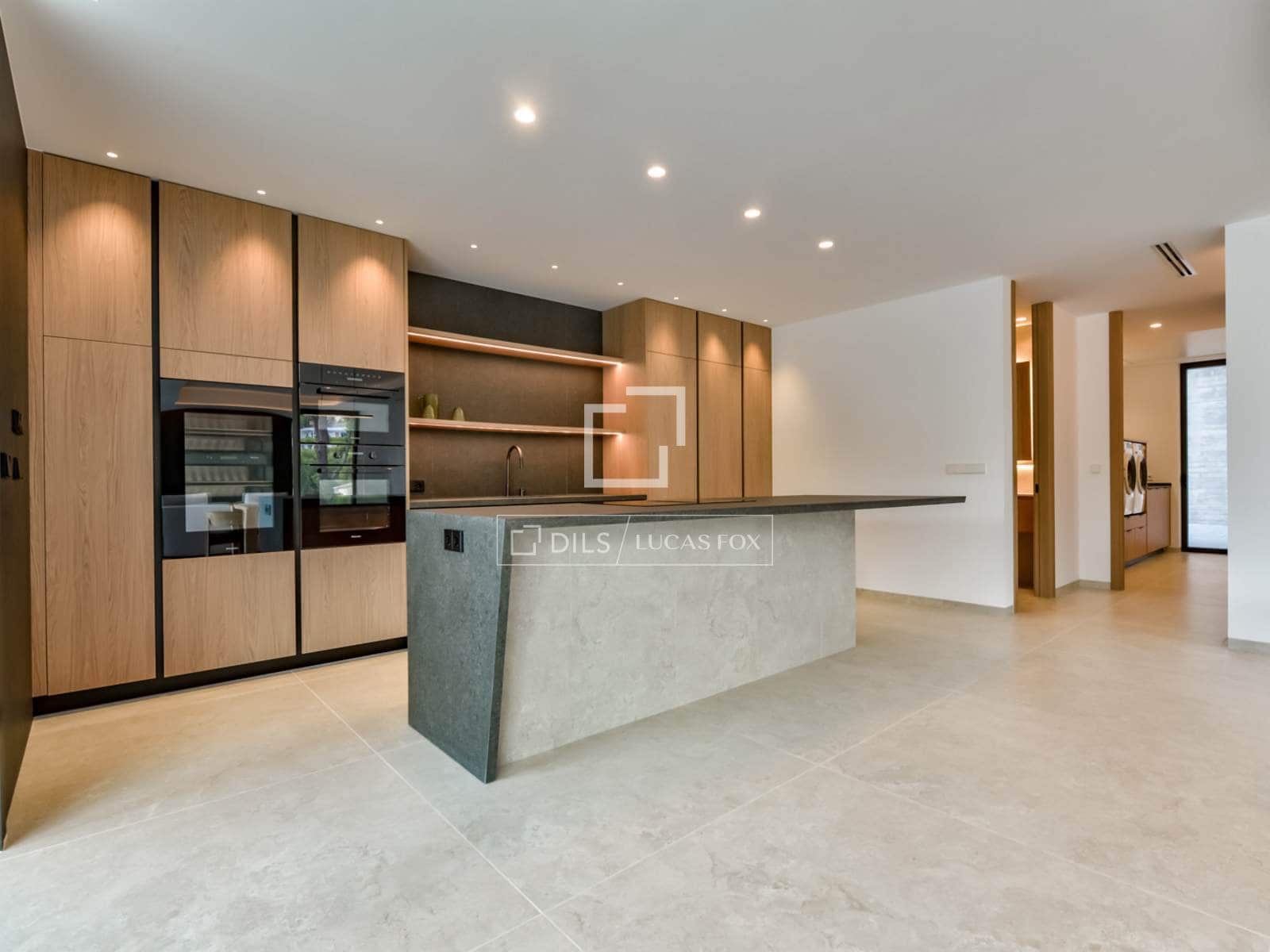 4 soveværelse Villa til salg i Altea med swimmingpool garage - € 2.345.000 (Ref: 10176012)