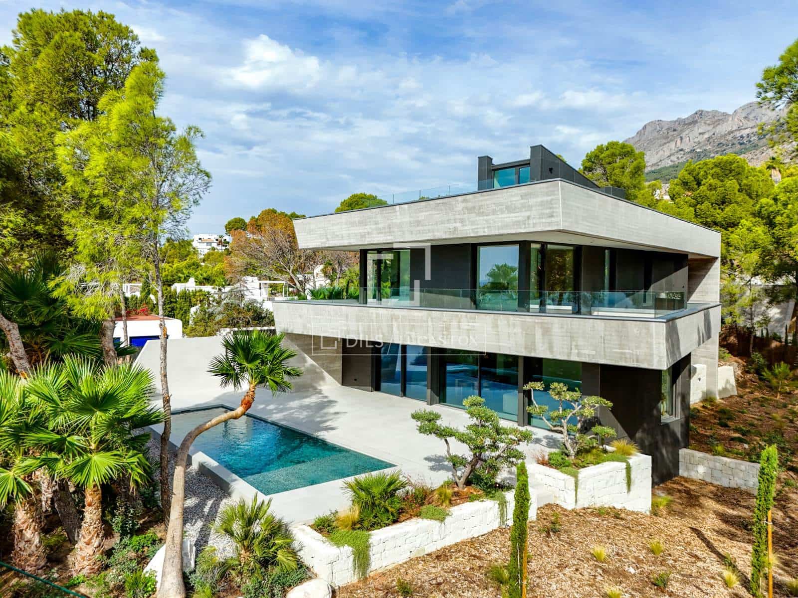 4 soveværelse Villa til salg i Altea med swimmingpool garage - € 2.345.000 (Ref: 10176012)