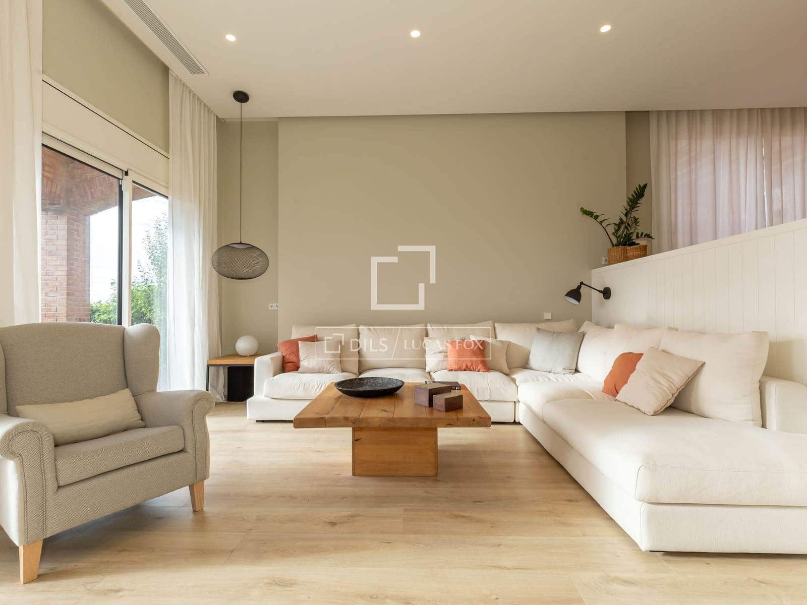 4 soveværelse Villa til salg i Esplugues de Llobregat med garage - € 2.340.000 (Ref: 10177436)