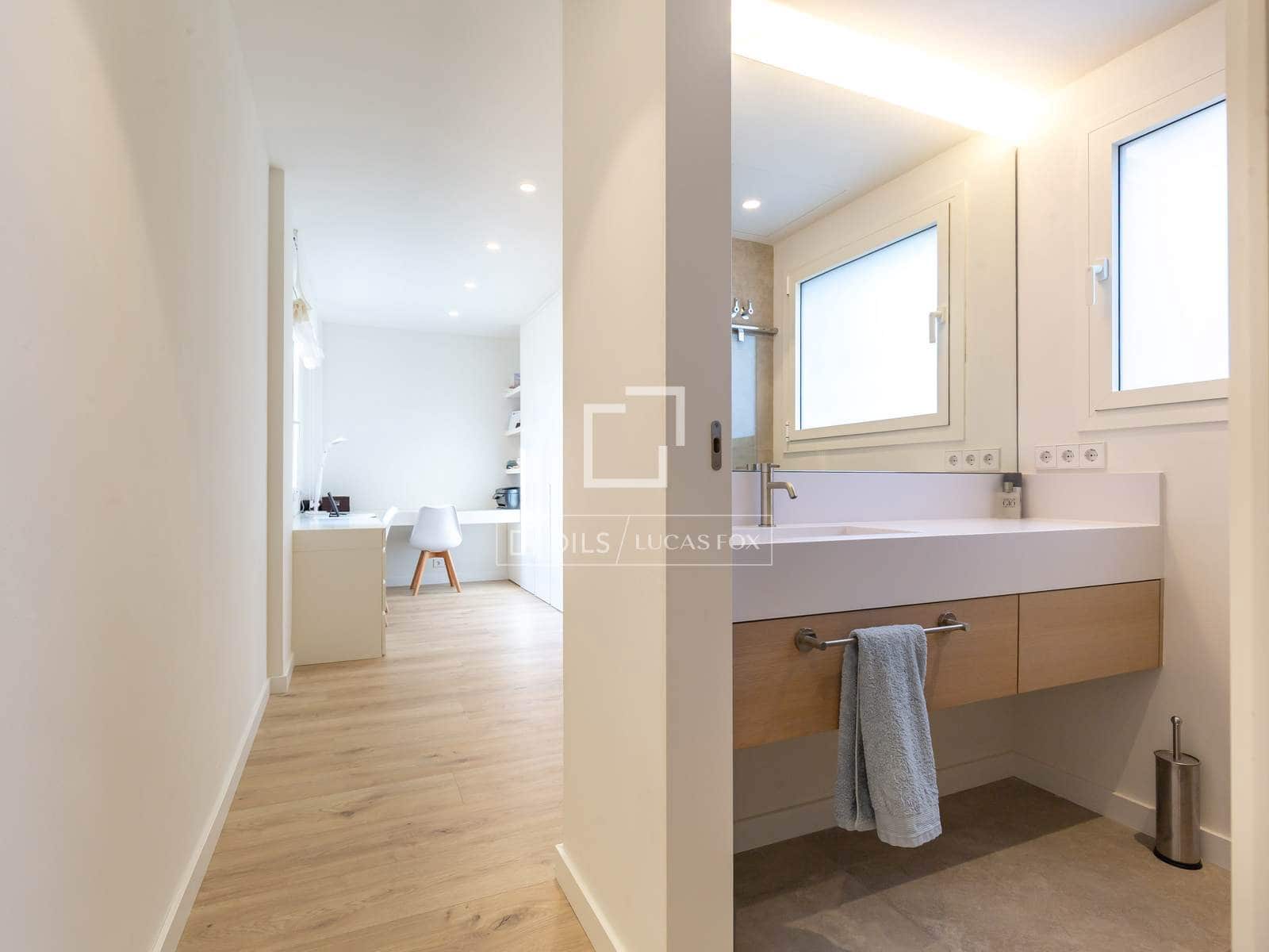 4 soveværelse Villa til salg i Esplugues de Llobregat med garage - € 2.340.000 (Ref: 10177436)