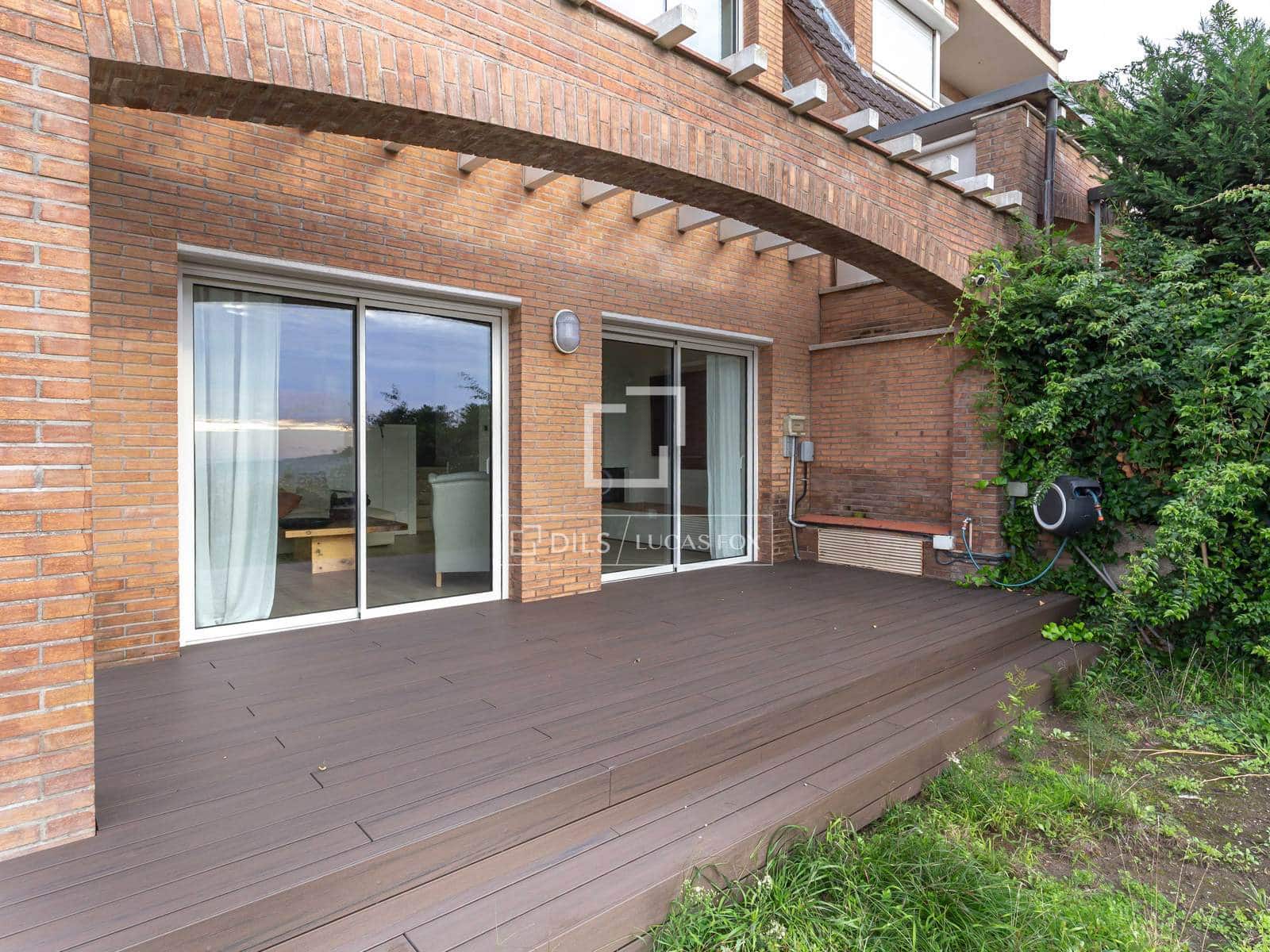 4 soveværelse Villa til salg i Esplugues de Llobregat med garage - € 2.340.000 (Ref: 10177436)