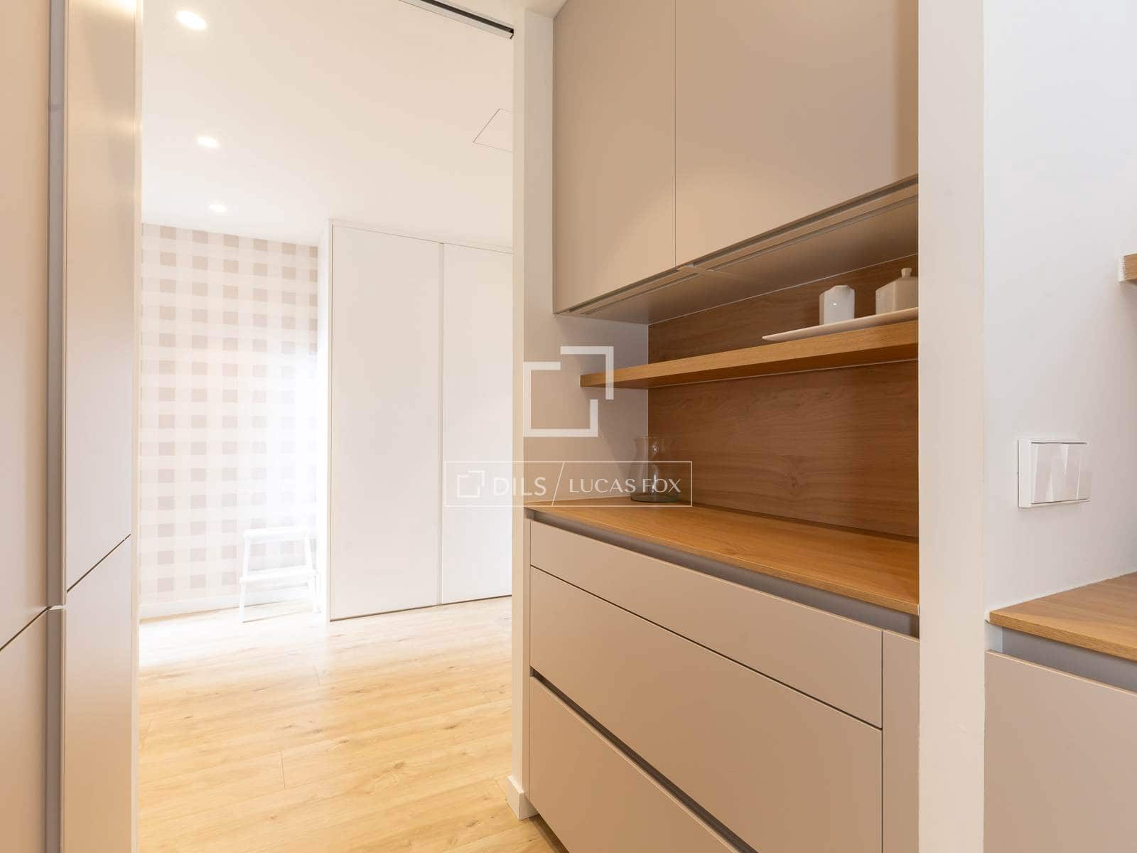 4 soveværelse Villa til salg i Esplugues de Llobregat med garage - € 2.340.000 (Ref: 10177436)