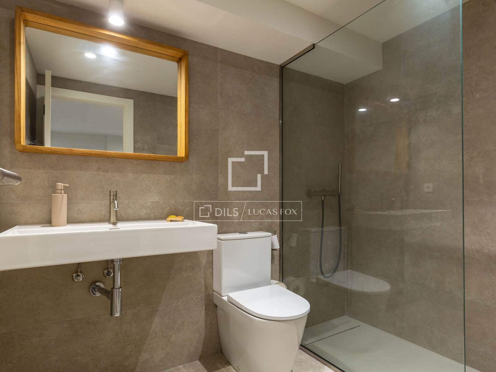 4 soveværelse Villa til salg i Esplugues de Llobregat med garage - € 2.340.000 (Ref: 10177436)