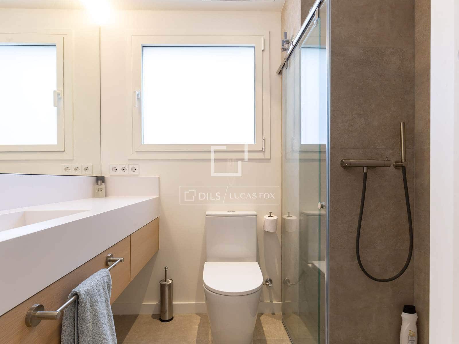 4 soveværelse Villa til salg i Esplugues de Llobregat med garage - € 2.340.000 (Ref: 10177436)