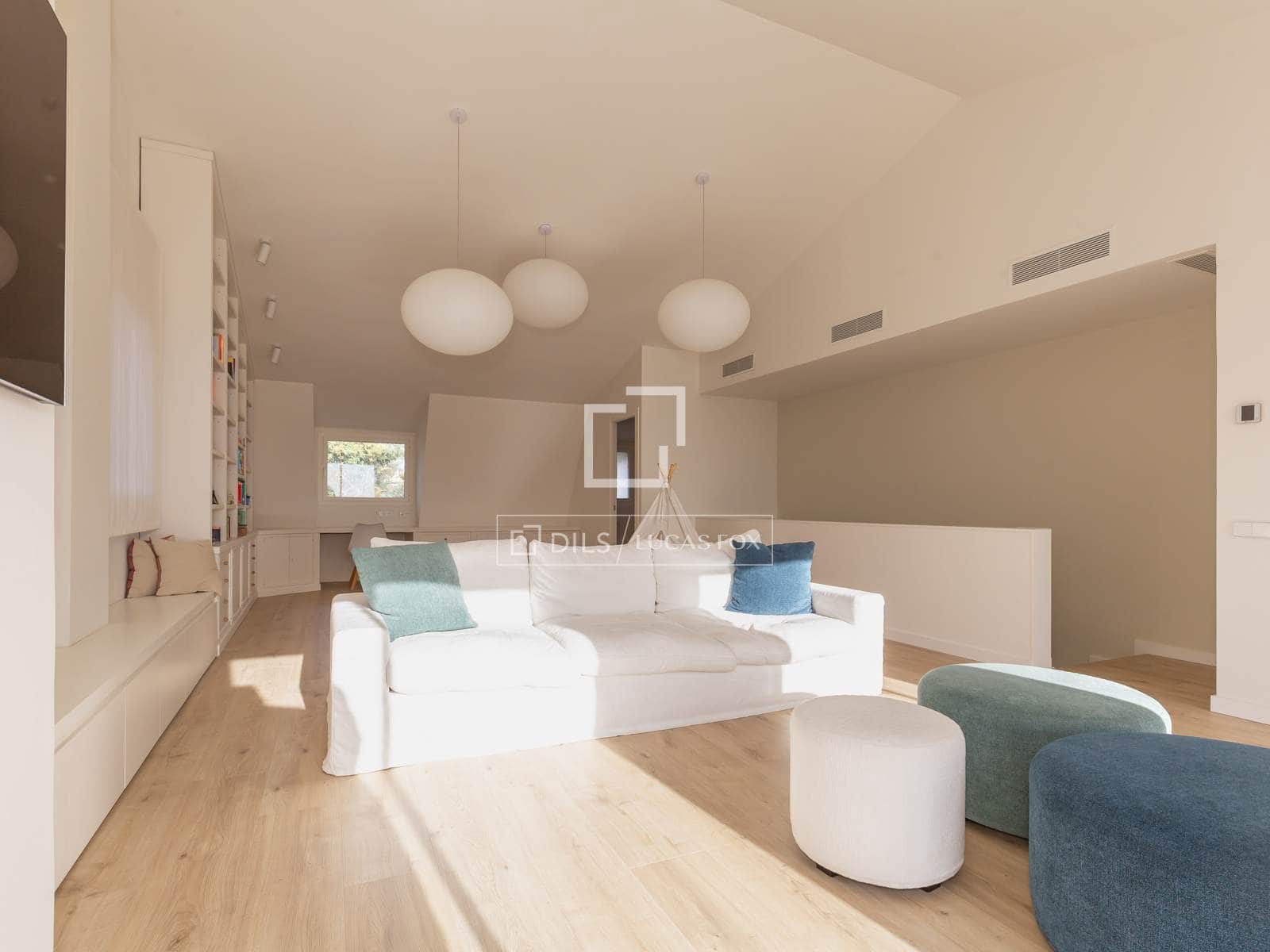 4 soveværelse Villa til salg i Esplugues de Llobregat med garage - € 2.340.000 (Ref: 10177436)