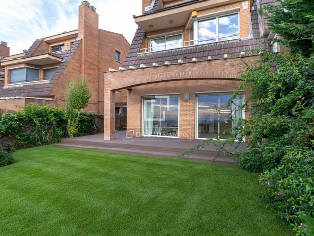 4 soveværelse Villa til salg i Esplugues de Llobregat med garage - € 2.340.000 (Ref: 10177436)