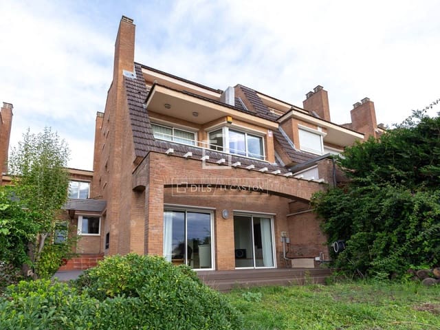 4 soveværelse Villa til salg i Esplugues de Llobregat med garage - € 2.340.000 (Ref: 10177436)